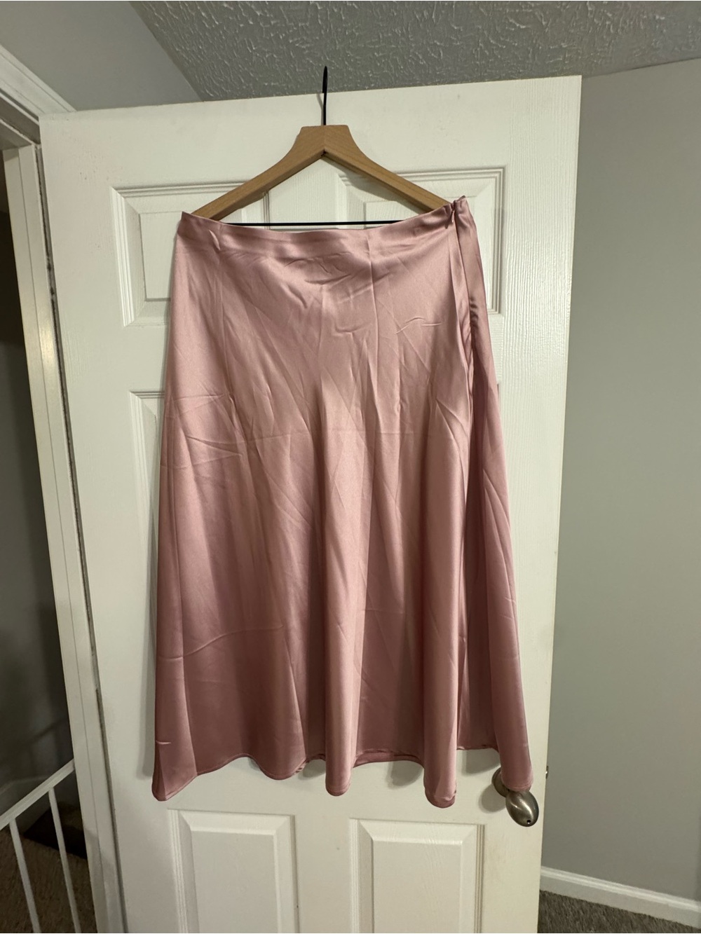 Women's Pink Satin A-Line Skirt